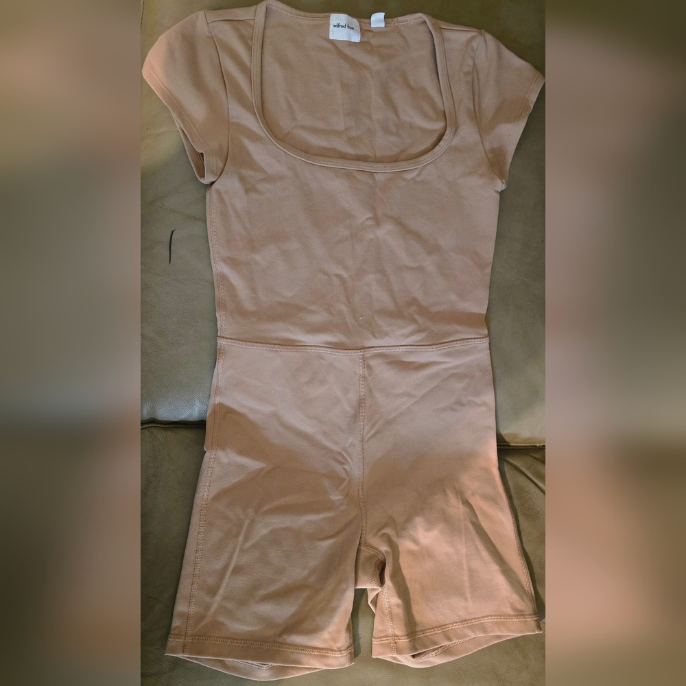 Wilfred Free Light Tan Top